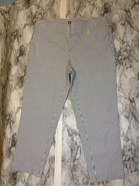 Anne Klein Pants - Anne Klein Navy and White Pinstripe Cropped Pants size 2X